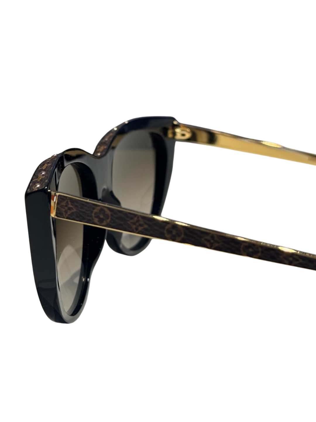 Louis Vuitton Occhiali da Sole Cat-Eye Monogram
