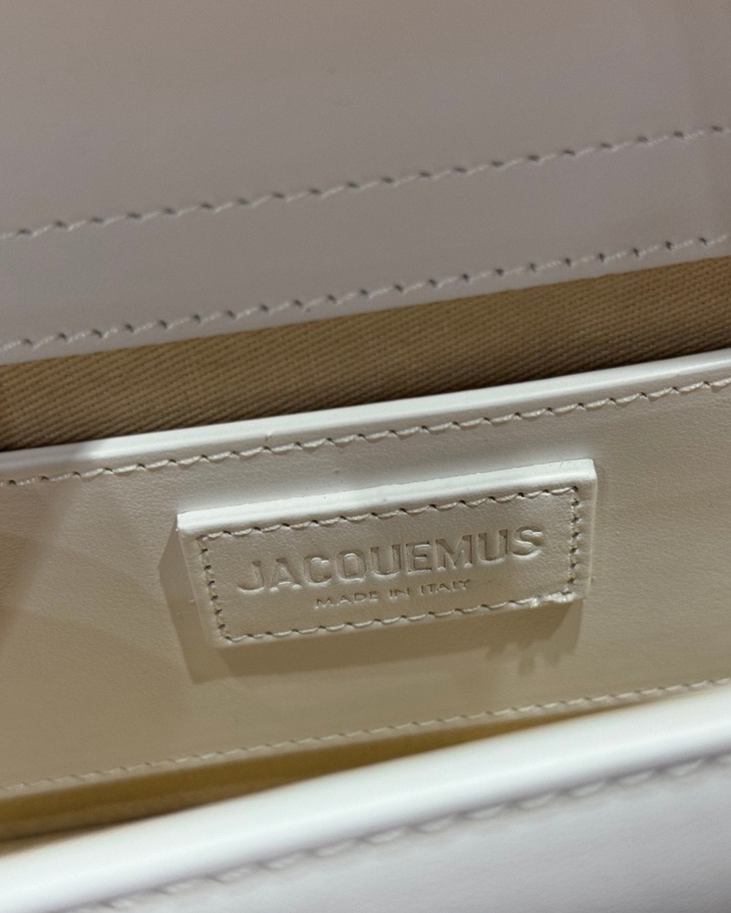 Borsa Jacquemus  con logo dorato