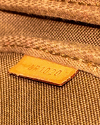 Louis Vuitton pochette Accessories