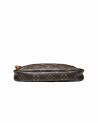 Louis Vuitton pochette Accessories